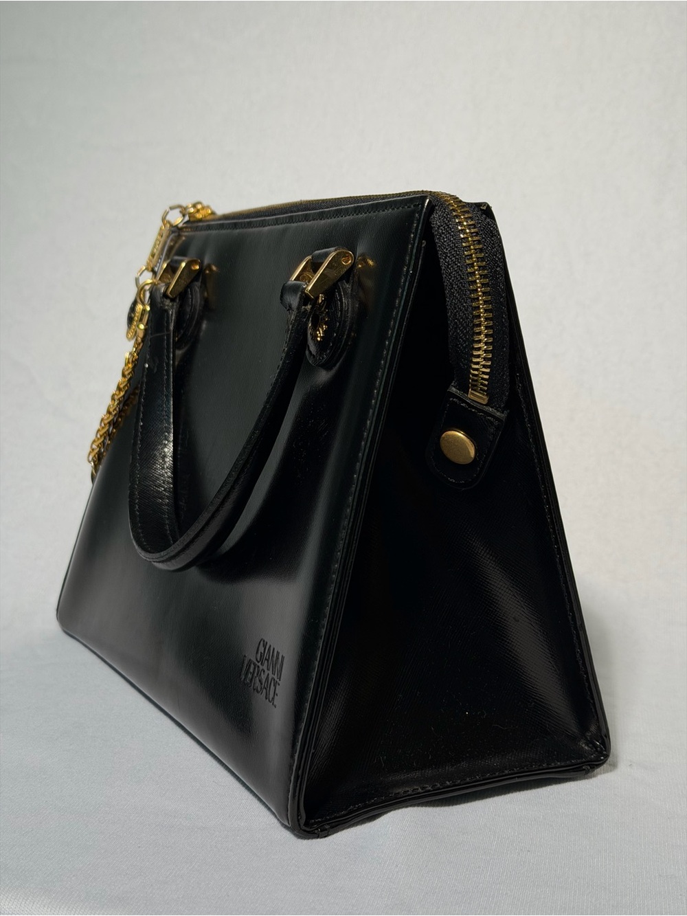 Vintage Gianni Versace Black Leather Medusa Sun Charm Bag - Picture 11 of 17
